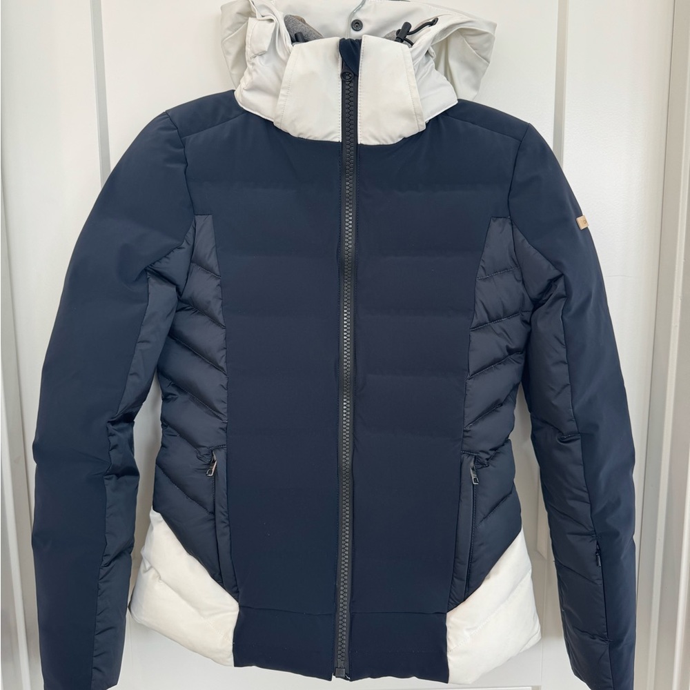 Capranea Womens Hemera Ski Jacket, navy blue, beige, white, gray